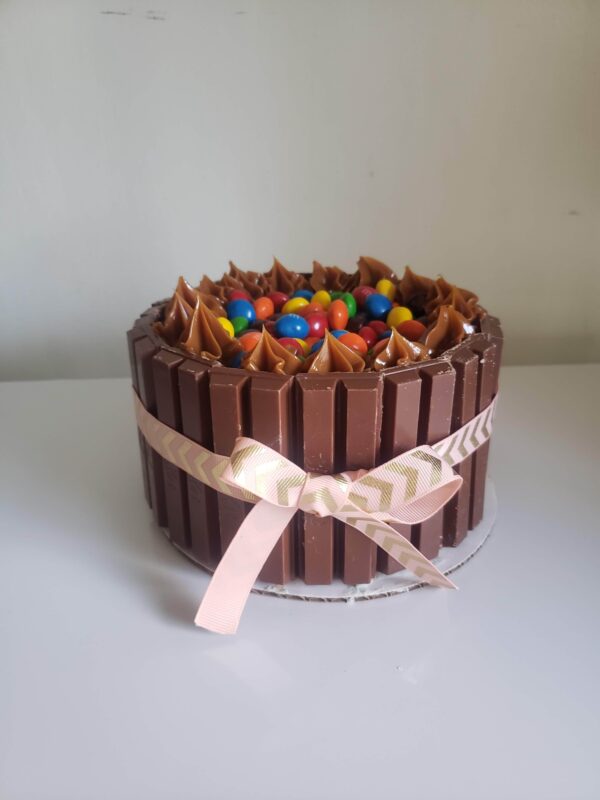 Custom Cakes - Image 5